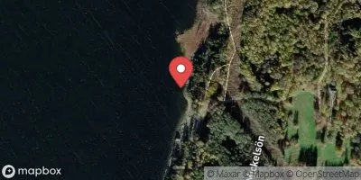 Grumsfjorden, Mickelsön