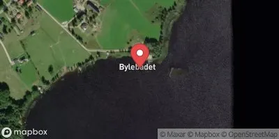 Tisnaren, Byle